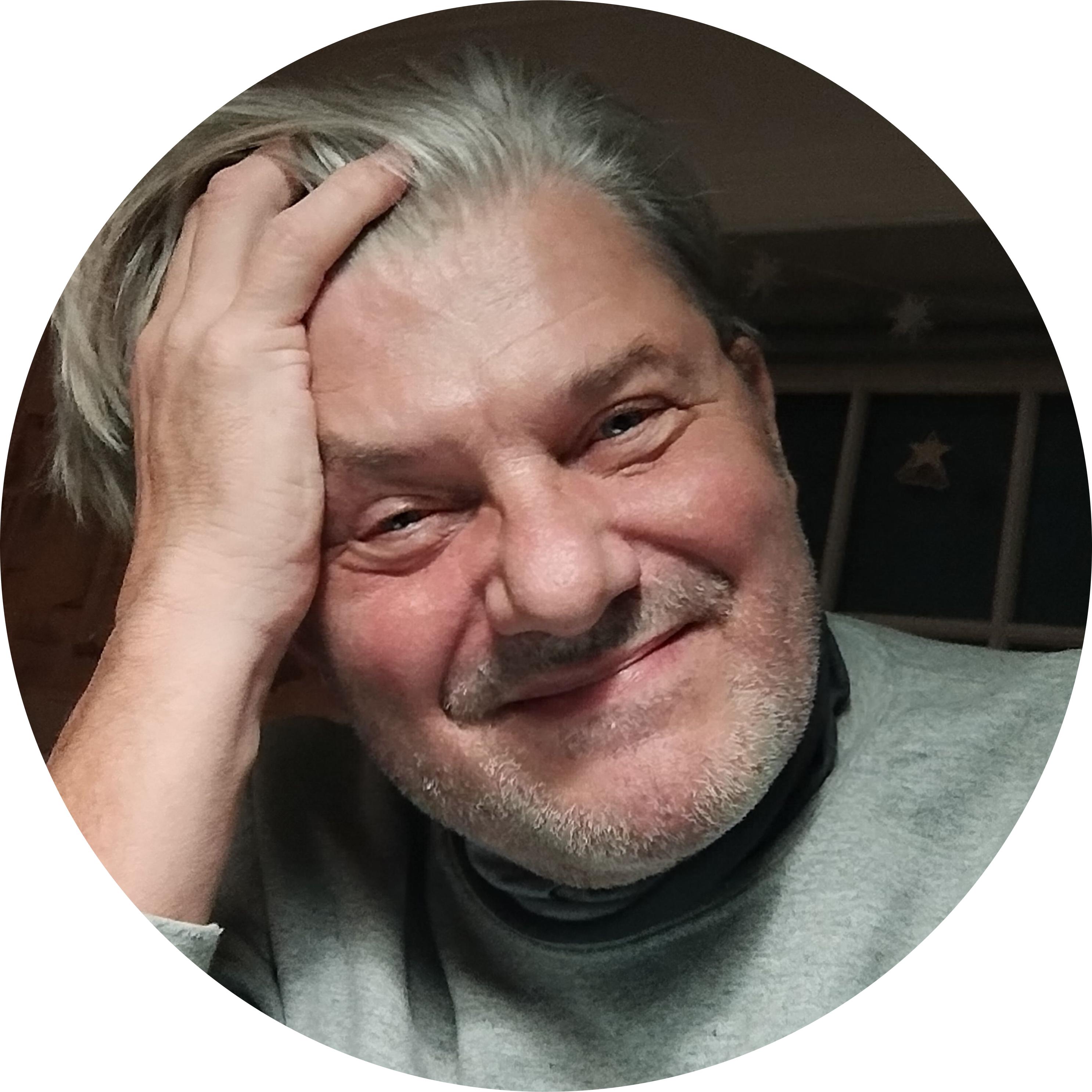 Har du stress, svære udfordringer eller blir du mobbet? Ønsker du mere Motivation, Fokus og Energi? 
Som rutineret coach/terapeut har jeg mange gode spørgsmål og evnen til at skabe et rart nærvær, og træne dig i værktøjer hjælper dig.  Online, mobil, personlig samtale.
Klienterne sir: Det Virker!