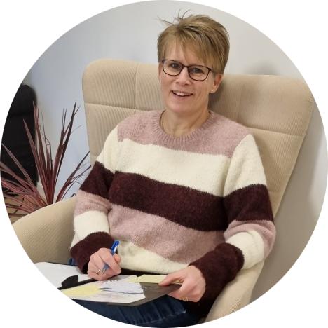 Skab et liv i balance og frihed
Jeg ved hvordan stress føles og jeg ved at du kan komme igennem det